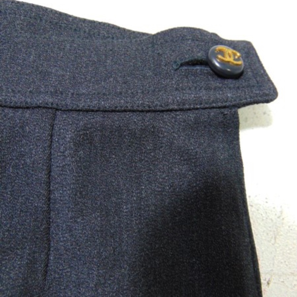 Chanel women size 34 - seems to be a US 4 / S